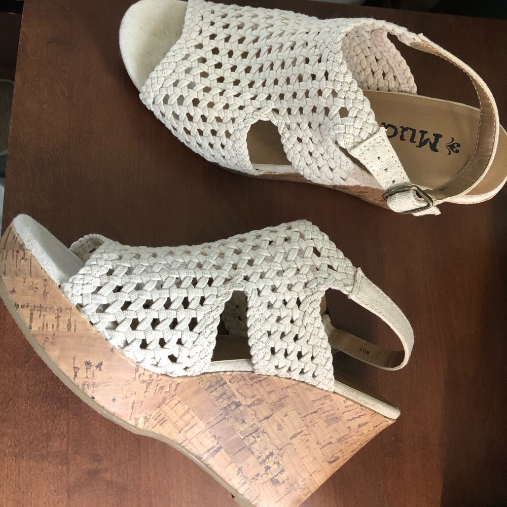 MUDD sandals